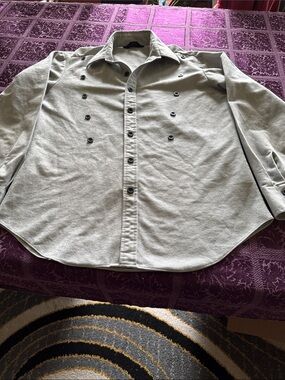 Men's Casual Button-Down Shirt Jacket in Light Gray Military Style
